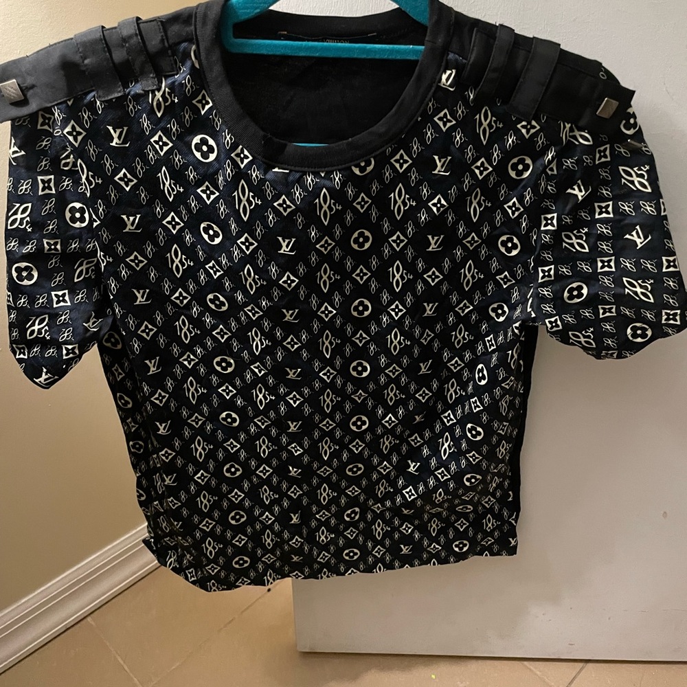 Louis Vuitton top